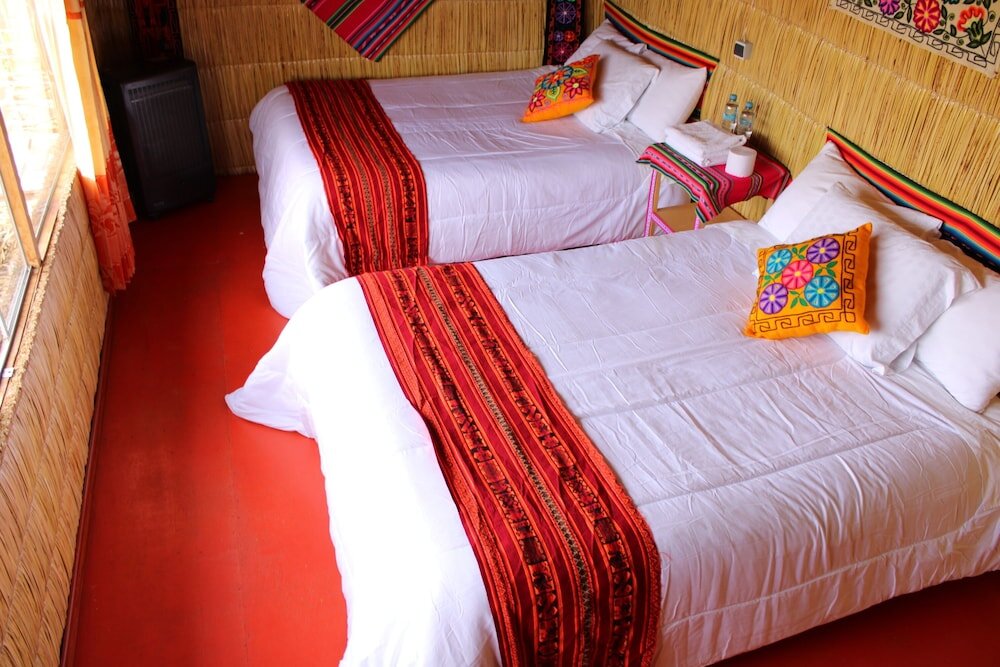 Standard Vierer Familie Zimmer Titicaca Floating Lodge