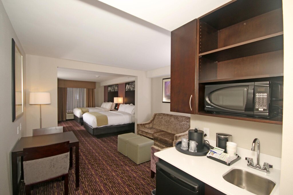 Suite doppia Holiday Inn Express & Suites Charlotte North, an IHG Hotel