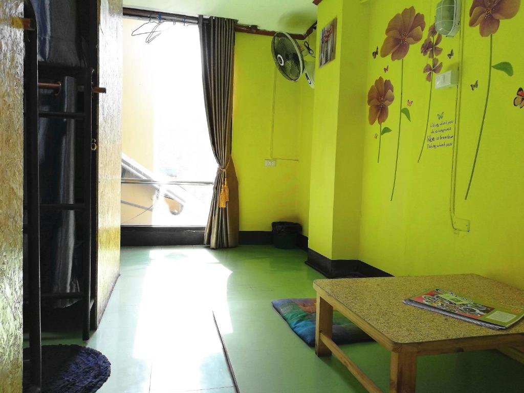Кровать в общем номере Chiang Mai Panda Hostel