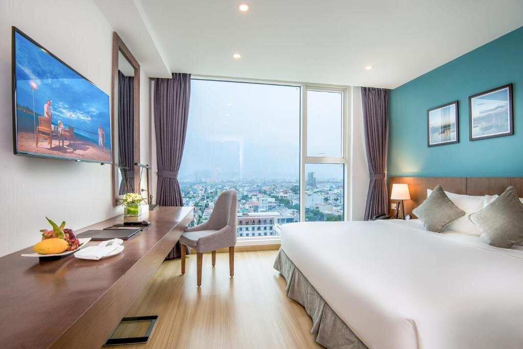 Superior Double room with city view Royal Lotus Hotel Danang