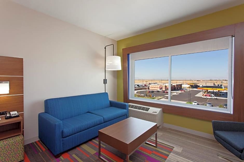 Suite cuádruple 1 dormitorio Holiday Inn Express & Suites Brigham City - North Utah, an IHG Hotel