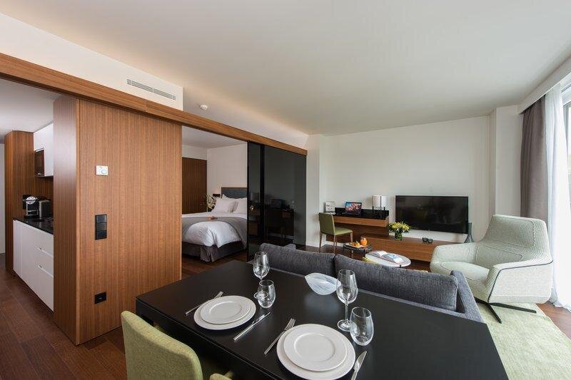 Двухместный люкс Premier Fraser Suites Geneva - Serviced Apartments