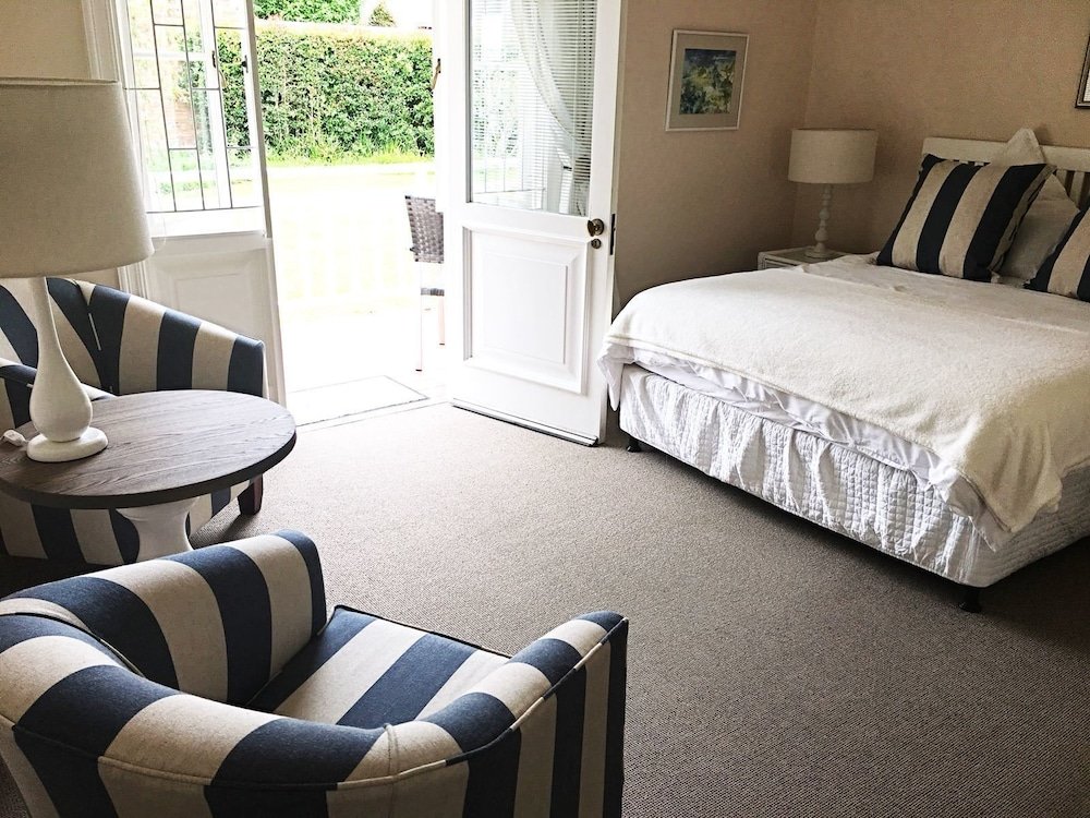 Standard Double room with garden view No.10 Caledon Street Guest House