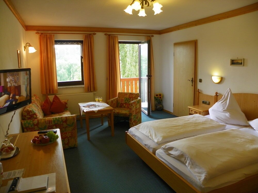 Comfort Double room with balcony Landhotel Steigerwaldhaus
