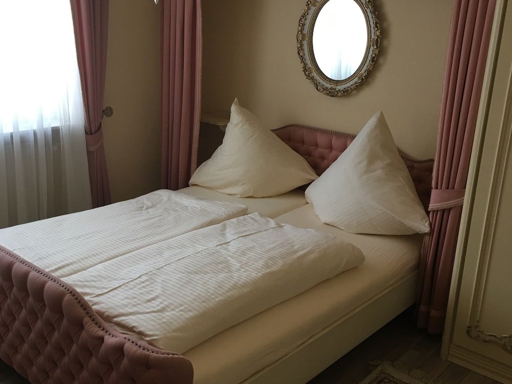 Confort double chambre avec balcon Hotel Nürnberger Hof in Altdorf