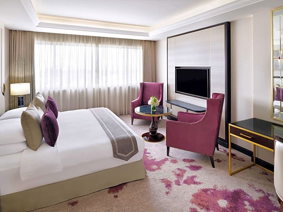 Люкс Deluxe Mövenpick Hotel Bahrain