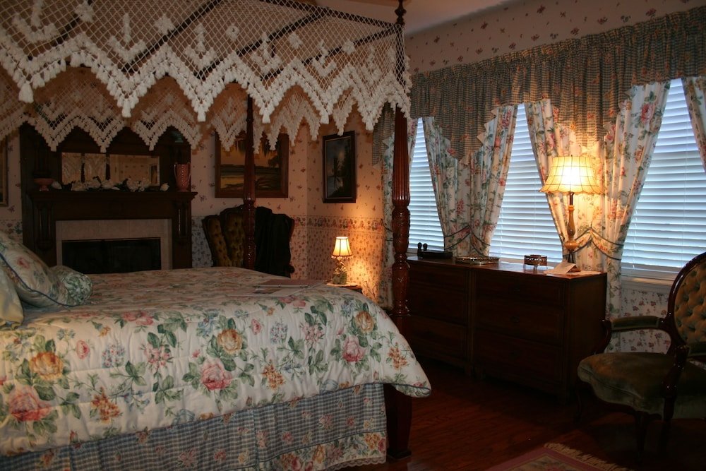 Двухместный номер Standard c 1 комнатой с красивым видом из окна Heron Cay Lakeview Bed & Breakfast Inn