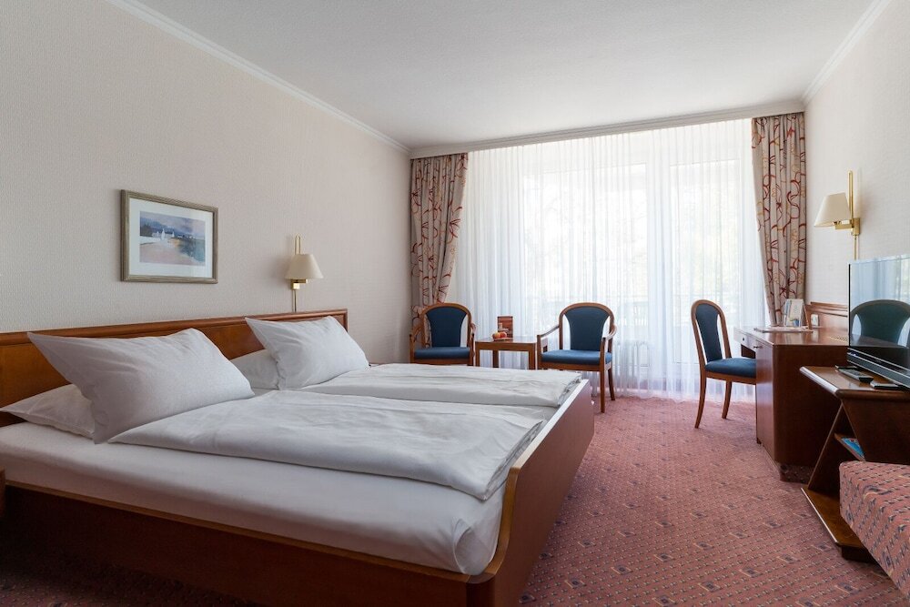 Classic Double room with balcony Hotel Royal