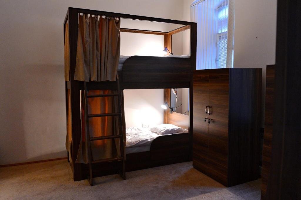 Кровать в общем номере Baku Home Hostel