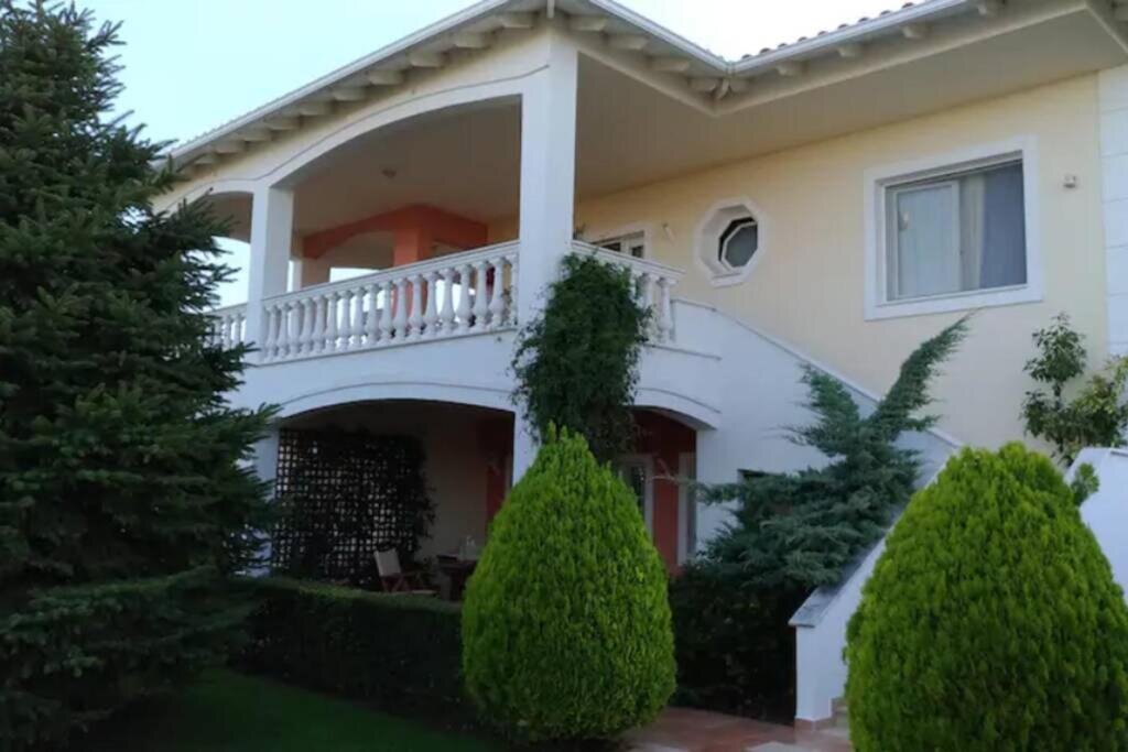 Коттедж Luxurious Garden House Between Aegean & Olympus