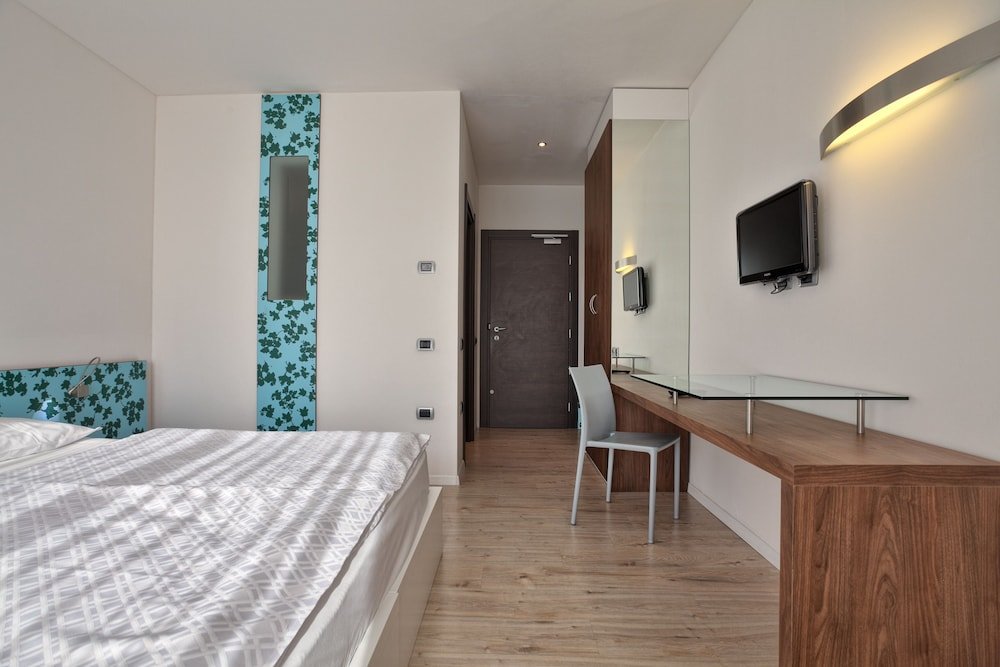Standard Double room with balcony Sporthotel Villa Stella