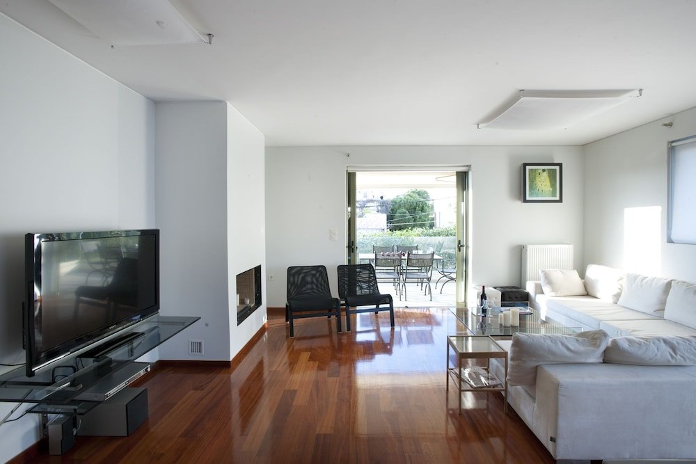 Apartment Voula, Modern, Minimal and Stylish Apartment
