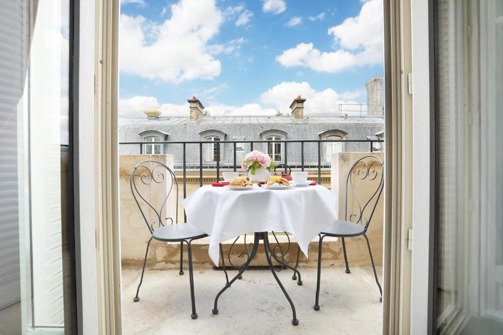Superior room with balcony Hotel Trianon Rive Gauche