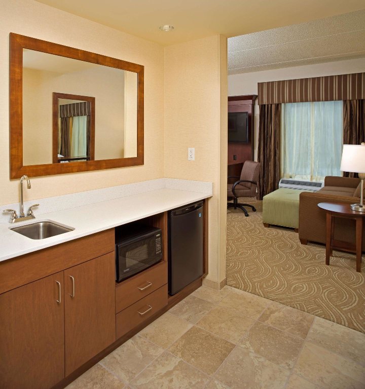 Двухместный люкс Hampton Inn & Suites Pittsburgh Waterfront West Homestead