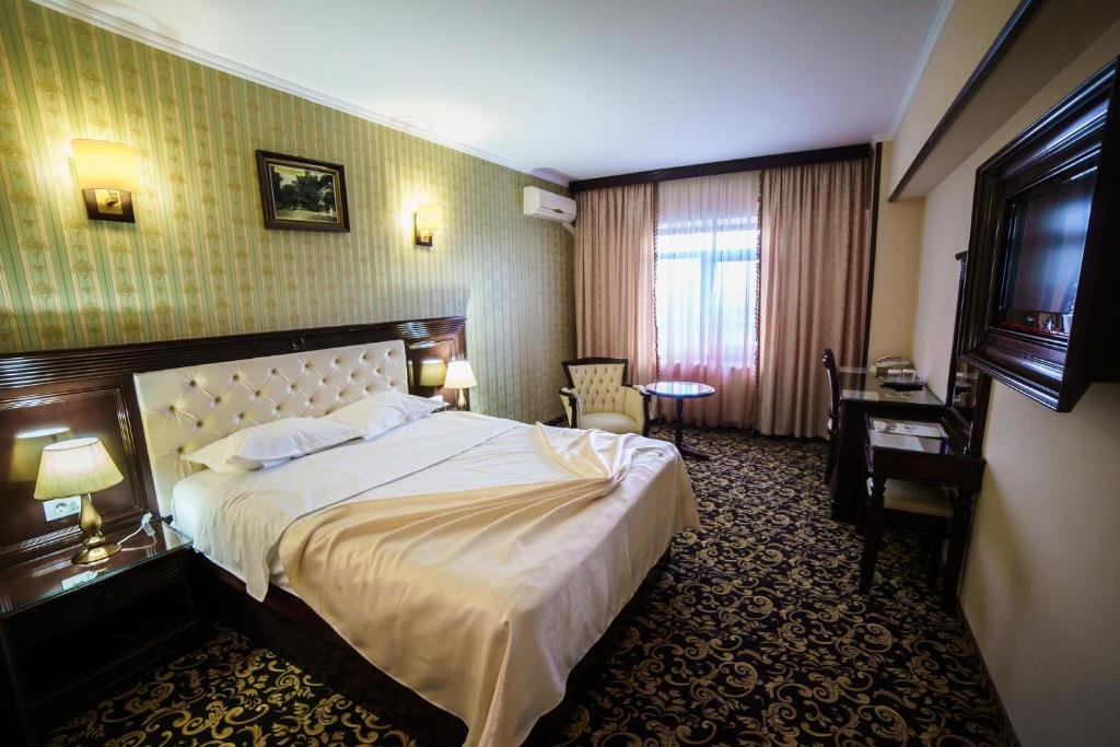 Standard room Grand Hotel Orient Braila
