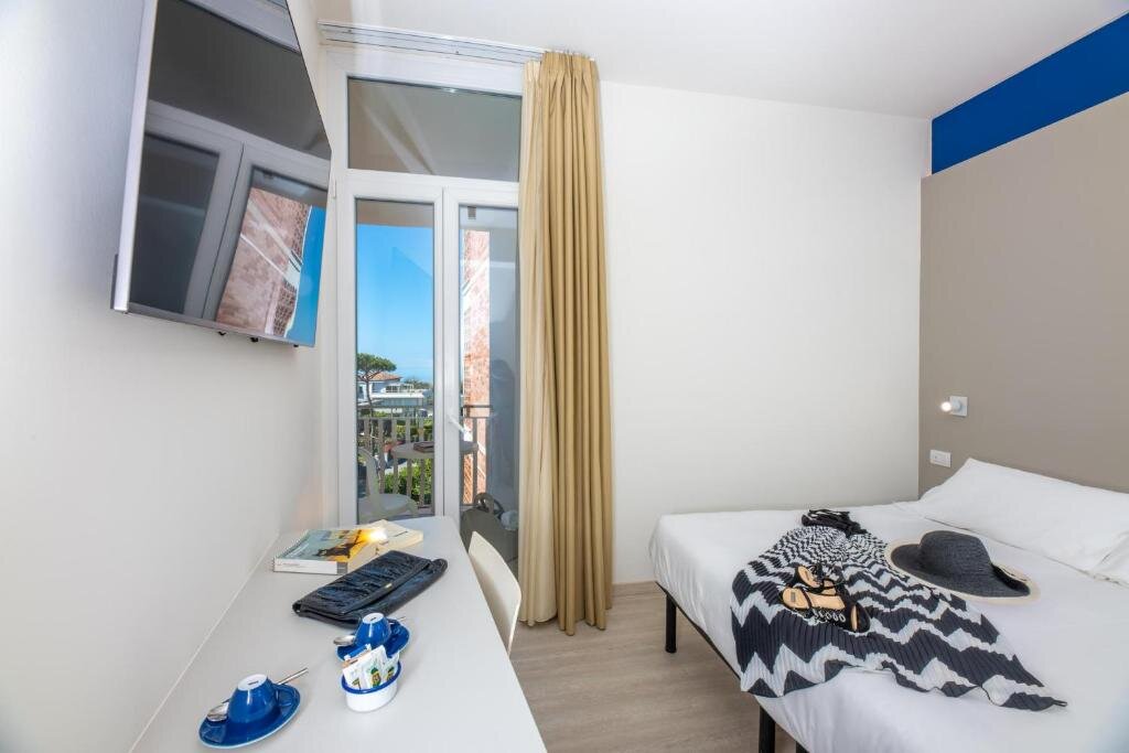 Standard Einzel Zimmer mit Balkon L'Alba Hotel
