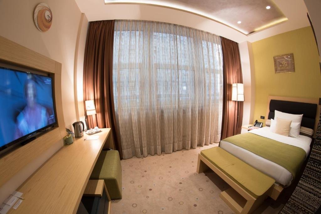 Standard Single room Atera Business Suites