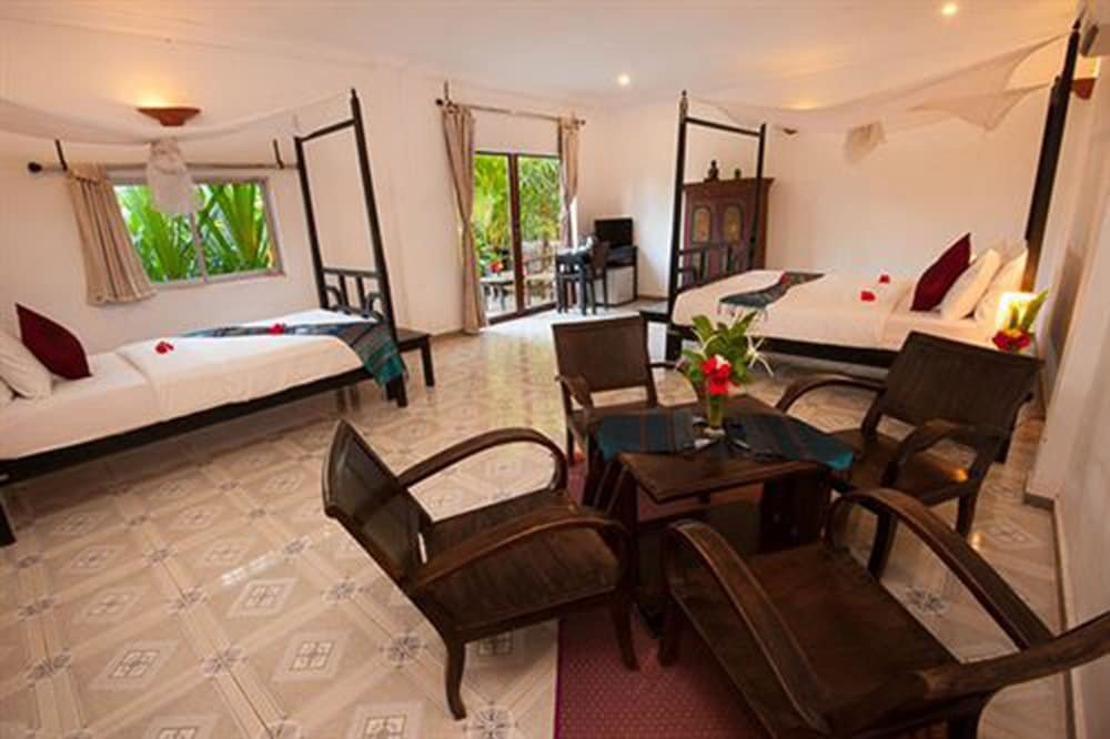 Трёхместный люкс Deluxe Phka Villa Hotel Battambang