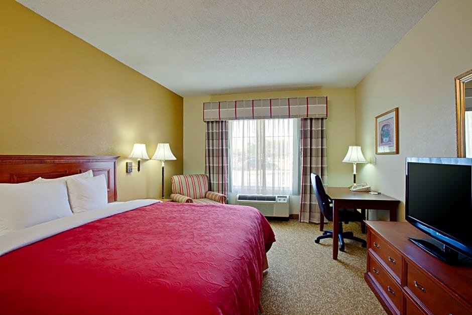 Четырёхместный люкс Country Inn & Suites by Radisson, Goldsboro, NC