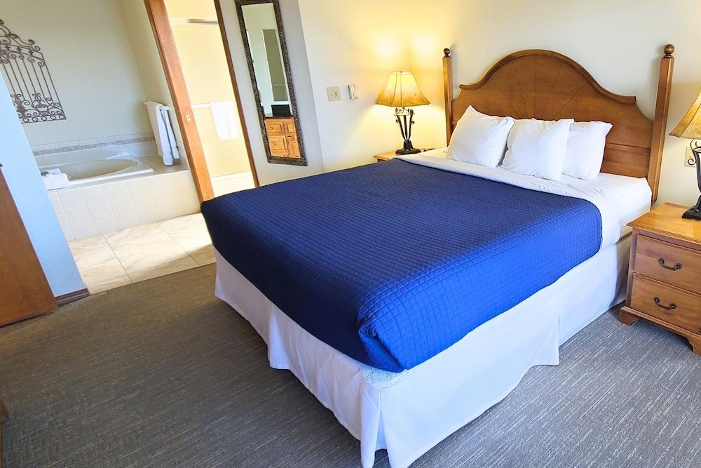 Standard Zimmer 2 Schlafzimmer mit Wasserblick Bridgeport Waterfront Resort