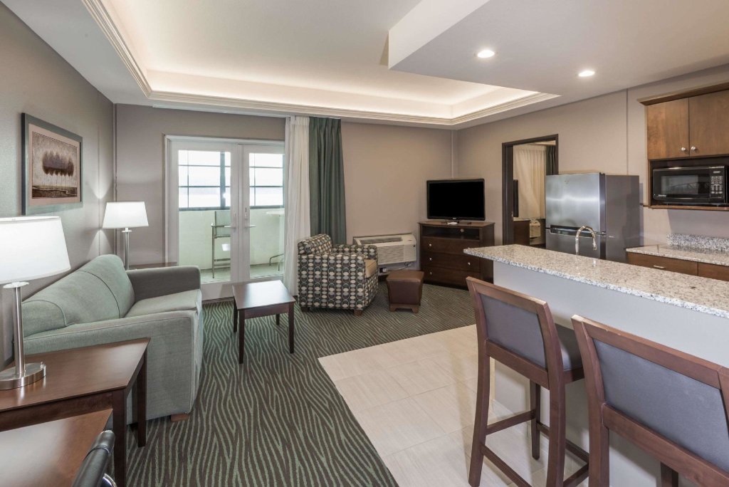 Standard Doppel Zimmer mit Flussblick Baymont Inn and Suites - Bellevue