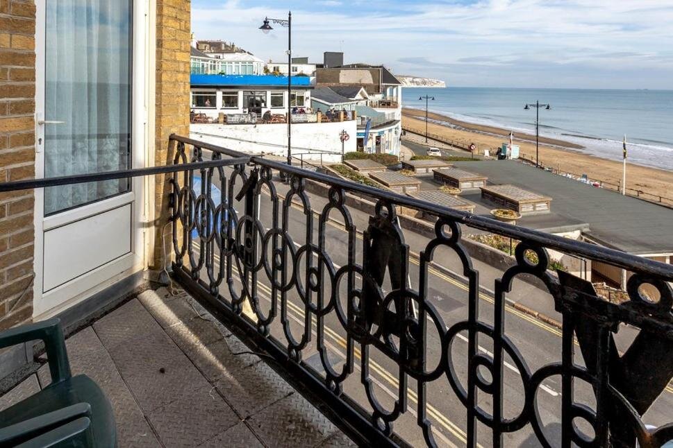 Двухместный номер Standard с балконом и с видом на море Royal Pier