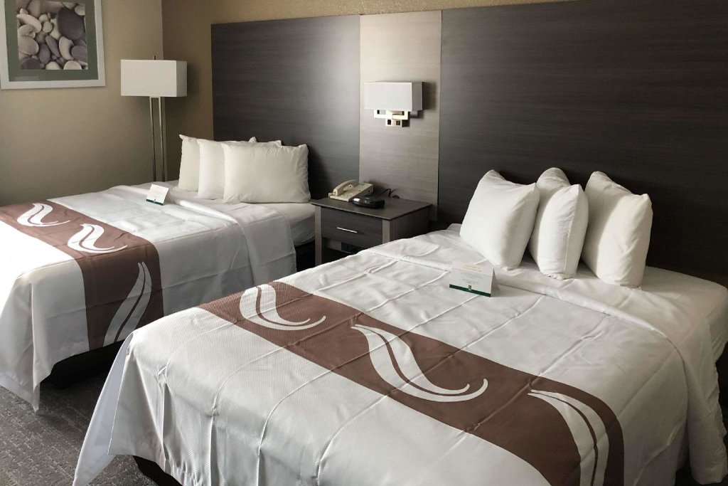 Двухместный номер Standard Quality Inn & Suites Roanoke - Fort Worth North