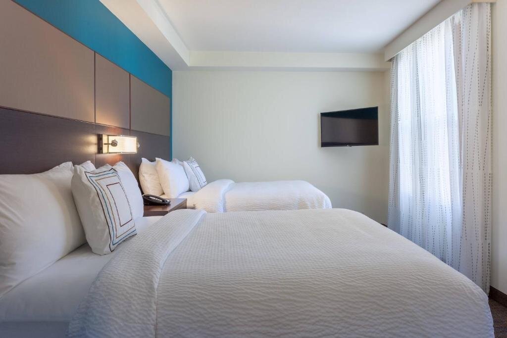Четырёхместный люкс с 2 комнатами Residence Inn by Marriott Orlando Downtown