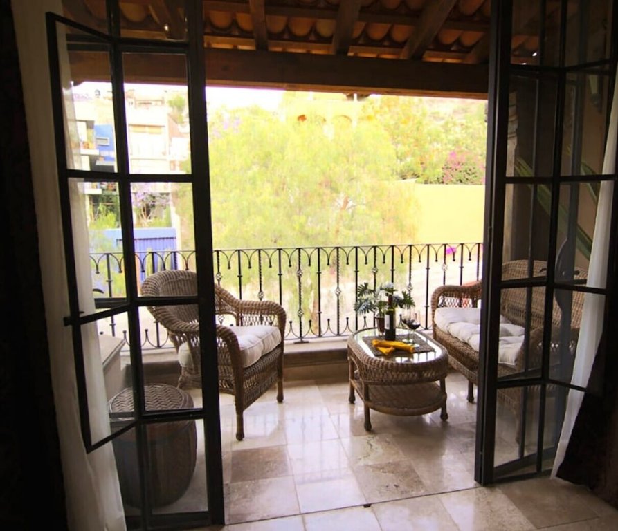 Люкс Executive c 1 комнатой с видом на сад Casa Grande Luxury Accommodations
