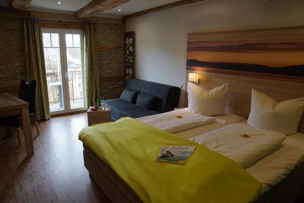 Standard Double room with balcony Gasthof zum Adler - Wahlwies