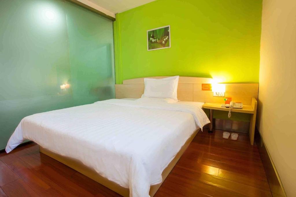 Standard Doppel Zimmer 7 Days Inn Luoyang Longmen Avenue Normal College Hotel
