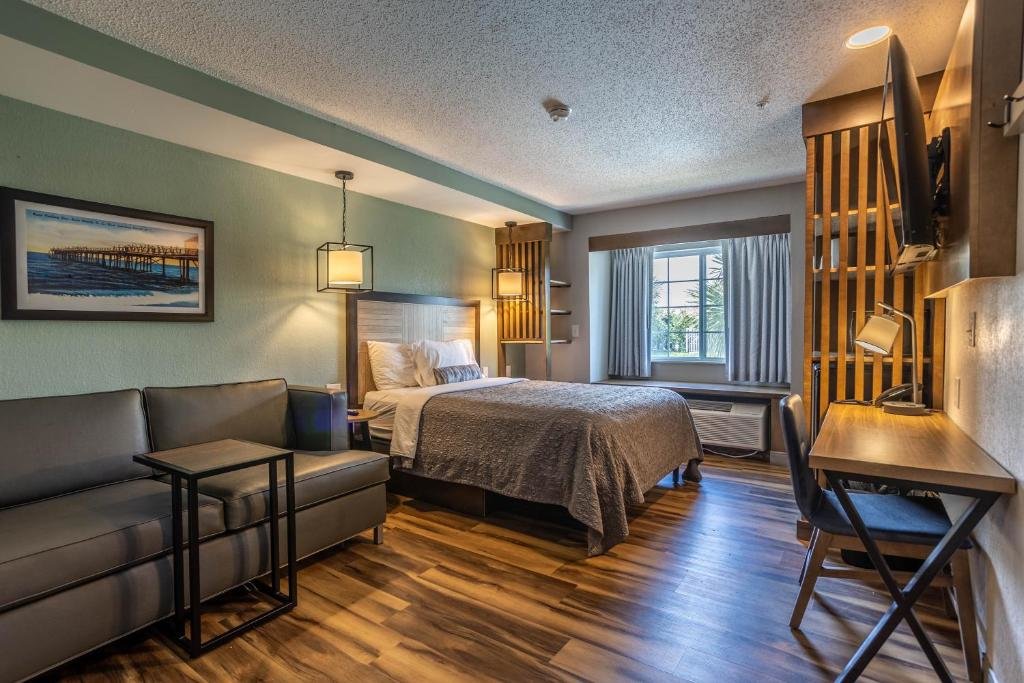 Люкс Deluxe Microtel Inn & Suites by Wyndham Carolina Beach
