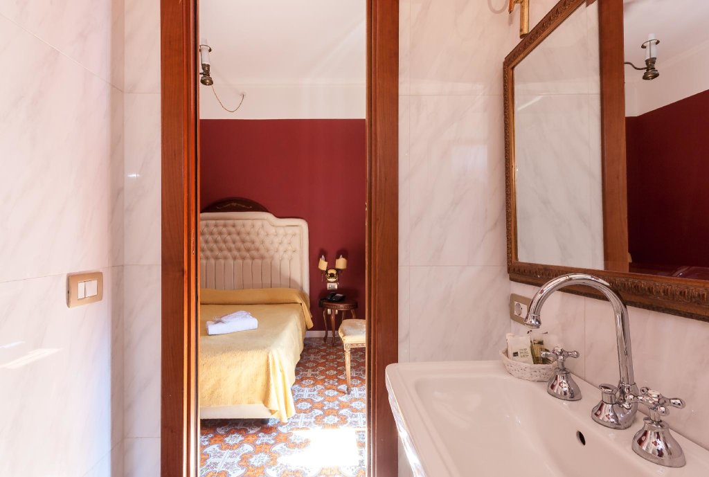 Standard Double room Hotel Foro Romano Imperatori