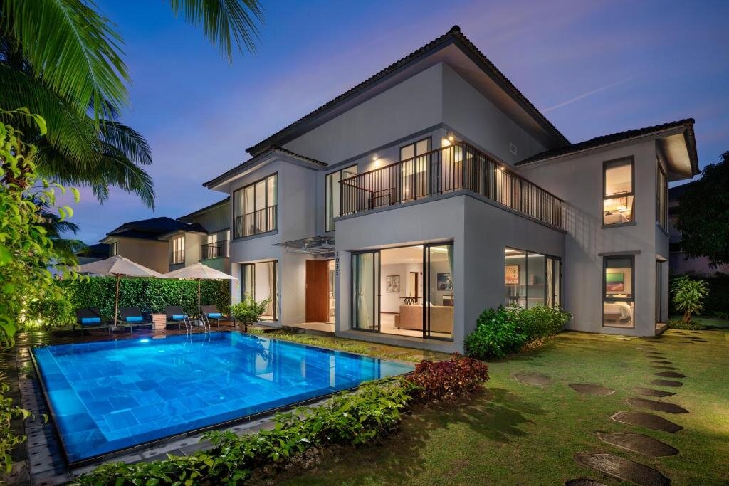 Villa 4 habitaciones con balcón Best Western Premier Sonasea Villas Phu Quoc