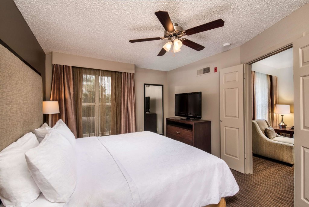 Двухместный люкс c 1 комнатой Homewood Suites by Hilton Austin South