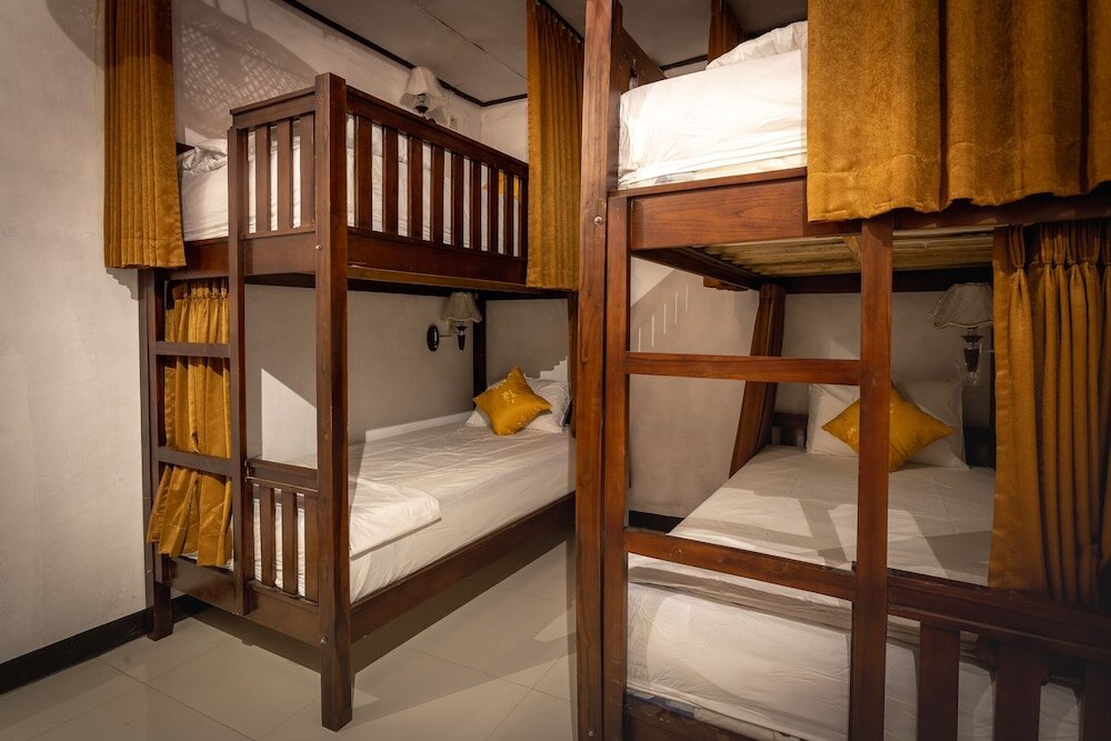 Кровать в общем номере (мужской номер) Penida Krusty Hill by ecommerceloka