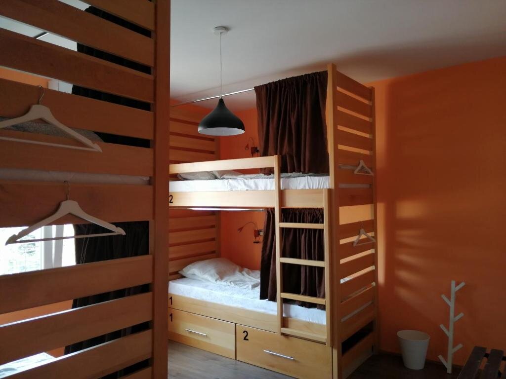 Кровать в общем номере Old Town Hostel Ohrid