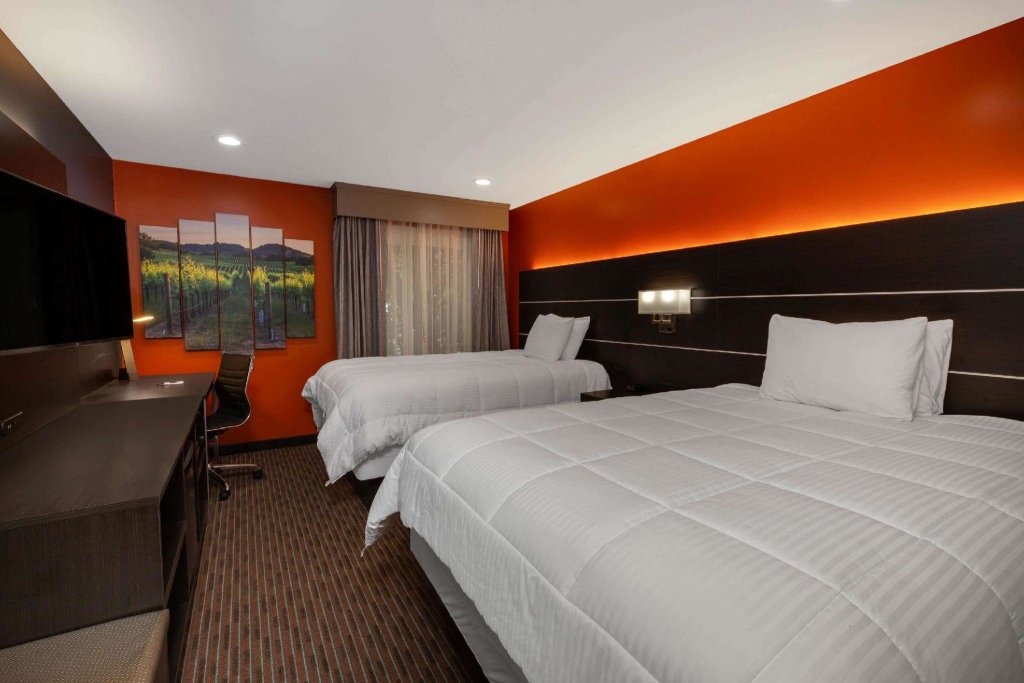 Standard Quadruple room Hotel Vinea Healdsburg
