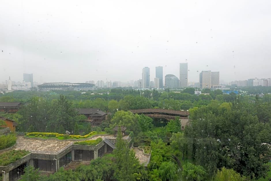 Номер Standard с видом на сад Holiday Inn Express Beijing Minzuyuan, an IHG Hotel