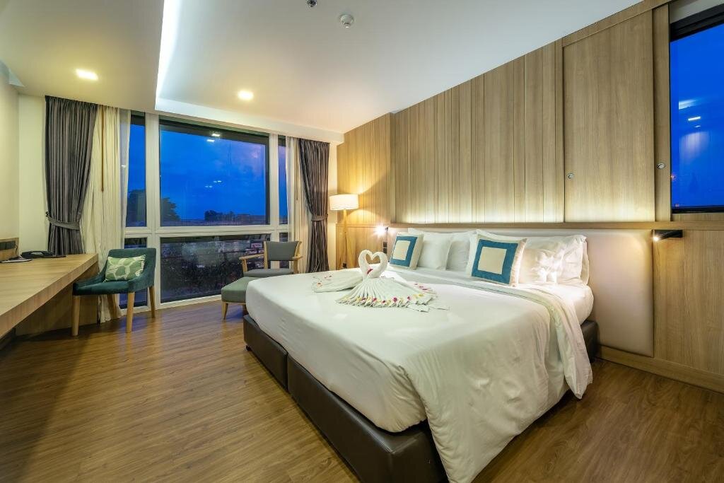 Люкс c 1 комнатой PLAAI Prime Hotel Rayong SHA Extra Plus