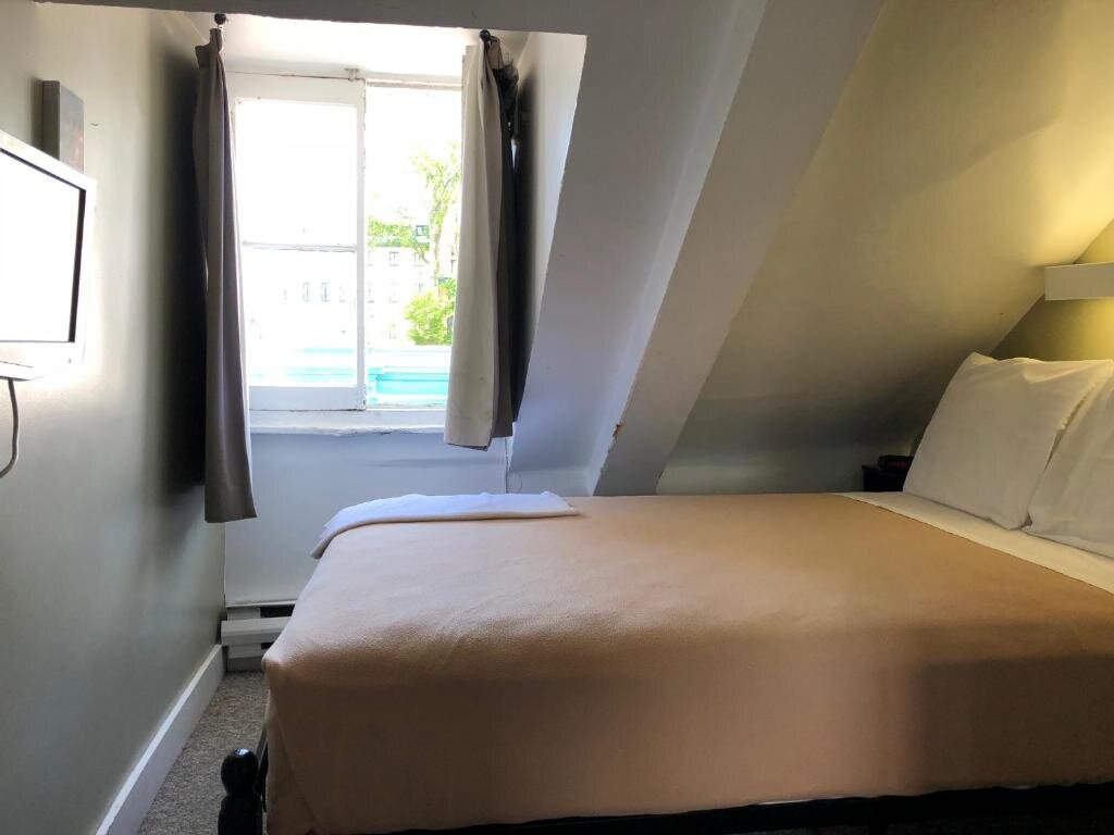 Standard Zimmer Auberge Saint-Louis
