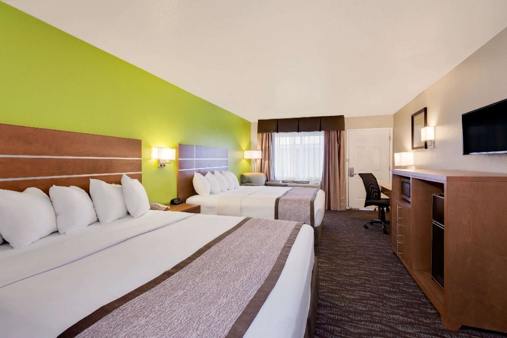 Standard Double room Days Inn & Suites by Wyndham Arcata