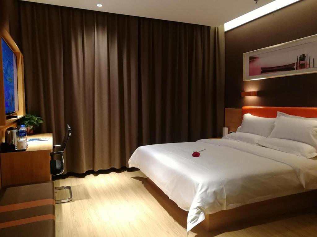 Suite 7Days Premium Anyang Tangyin Yuefei Temple Branch