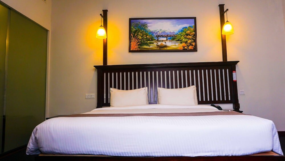 1 Bedroom Standard Triple room Hotel Nippon Colombo