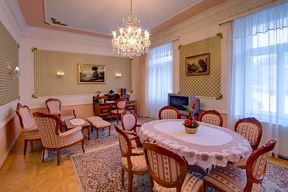 Standard Junior Suite Clarion Grandhotel Zlaty Lev