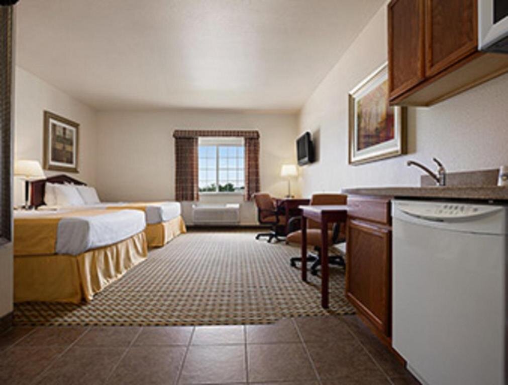 Двухместный номер Standard Days Inn & Suites by Wyndham Columbus NE