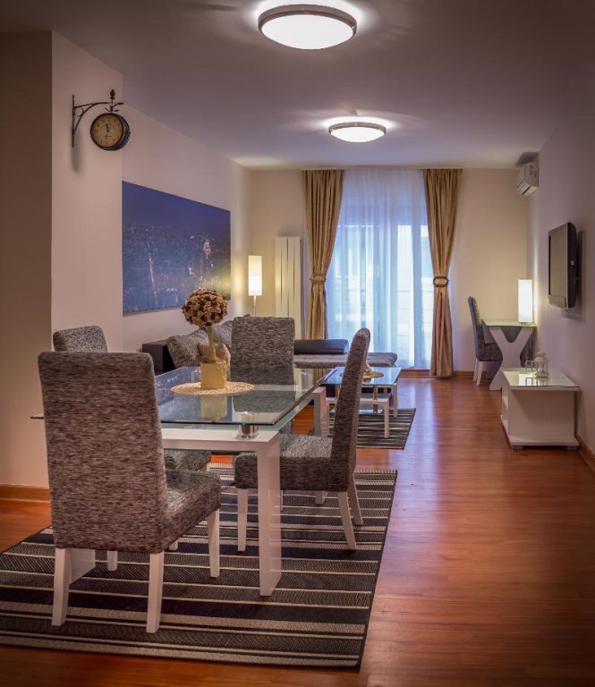 Апартаменты с 2 комнатами с балконом Apartments Feel Belgrade