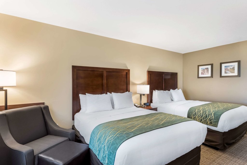 Standard Quadruple room Comfort Inn & Suites Zion Park Area