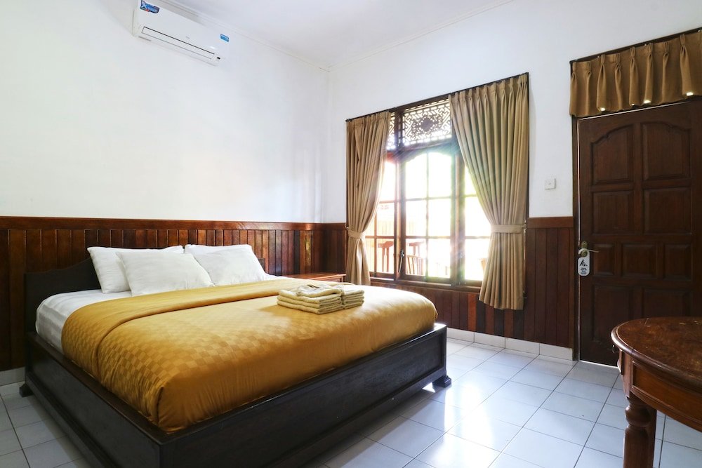Deluxe room Puri Nusa Beach Hotel