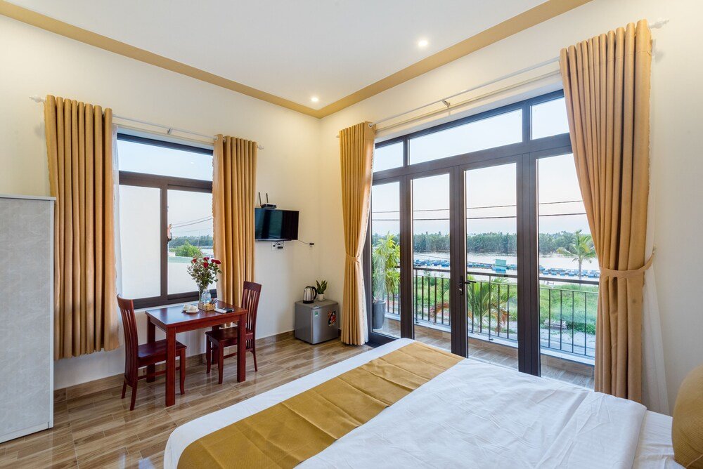 Deluxe chambre avec balcon Thinh My Villa Hoi An